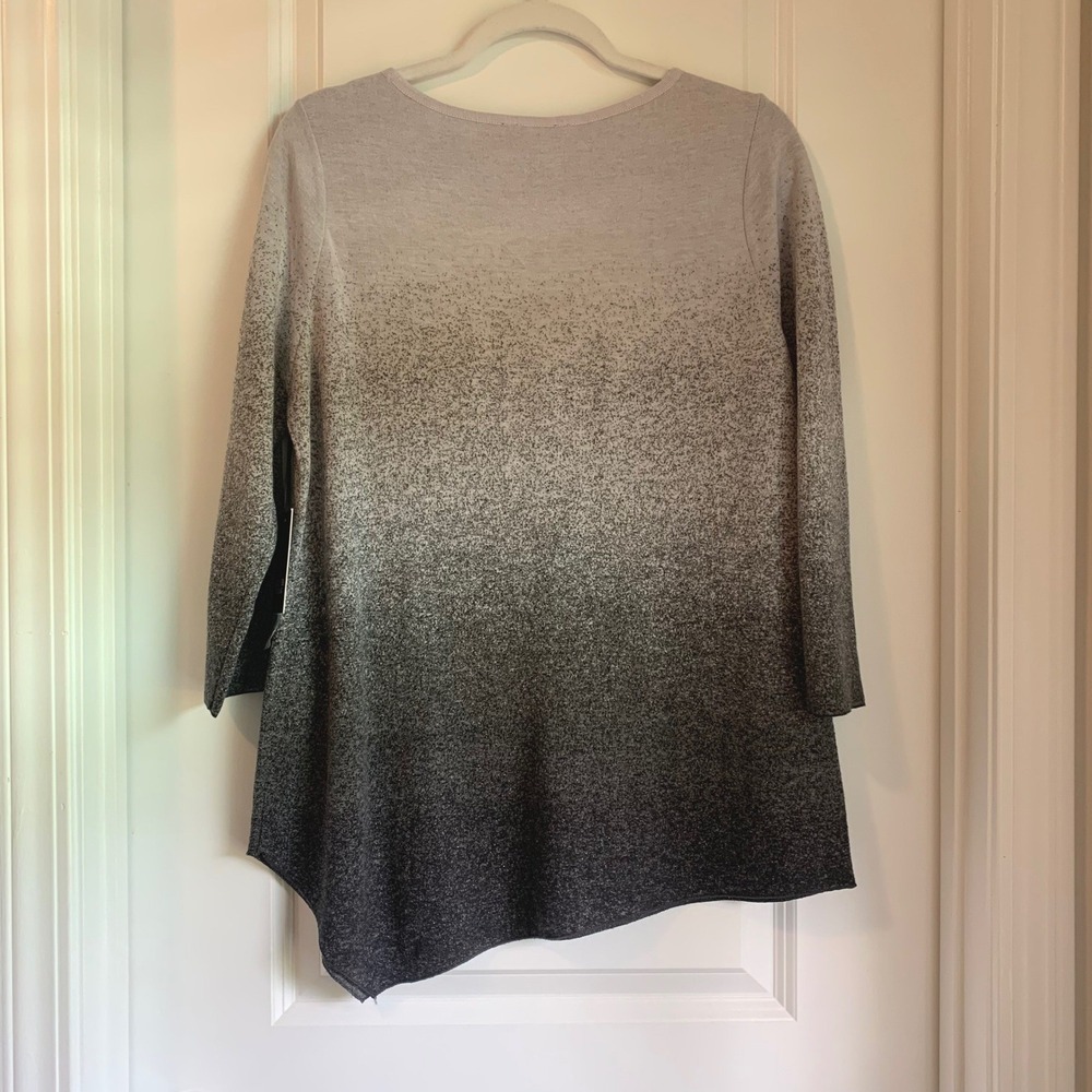 Simply Vera Womens Metallic Gray Ombre Asymmetrical Knit Sweater Top L New - Picture 3 of 10